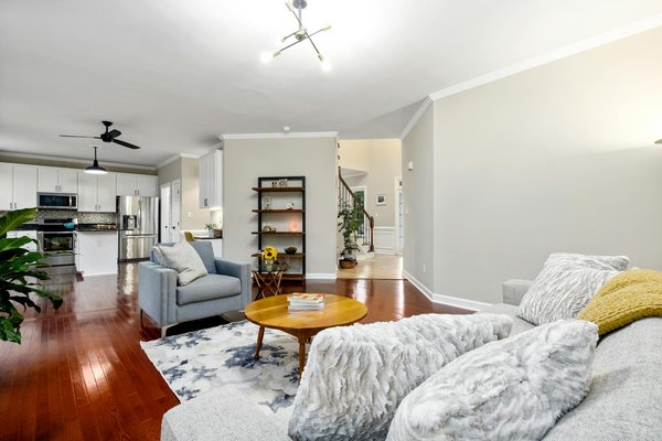 Innovative Strategies for UK Music Venues to Successfully Promote Upcoming Virtual Concerts