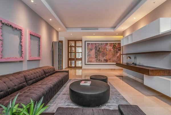 Perfecting the art of flaky crust: a gourmet guide to wild mushroom and thyme quiche delights